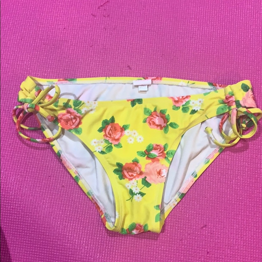 Xhilaration bikini bottoms